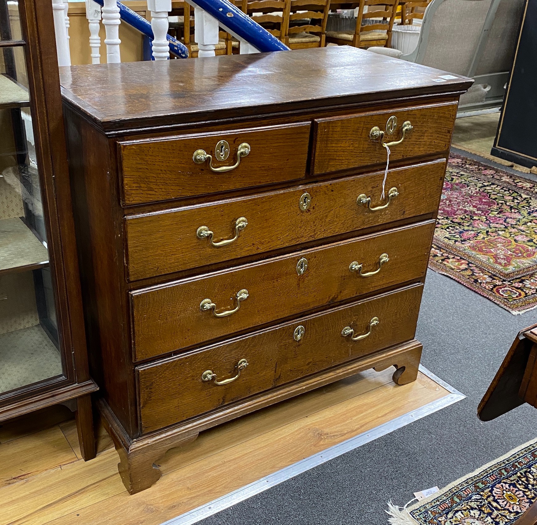 A late 18th century oak chest of drawers, width 95cm, depth 49cm, height 91cm